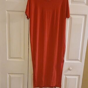 Classic Red Midi T-Shirt Dress
